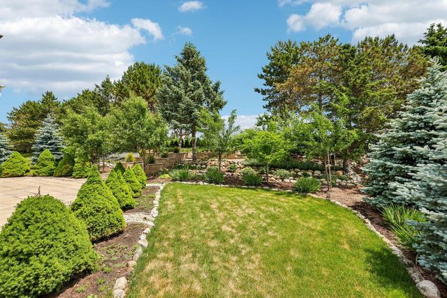 W183S8590 Sue Marie LANE, Muskego, WI 53150