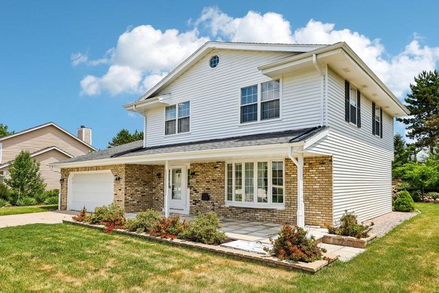 W183S8590 Sue Marie LANE, Muskego, WI 53150