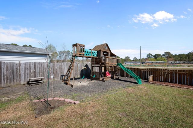 103 Craftsman Drive, New Bern, NC 28562