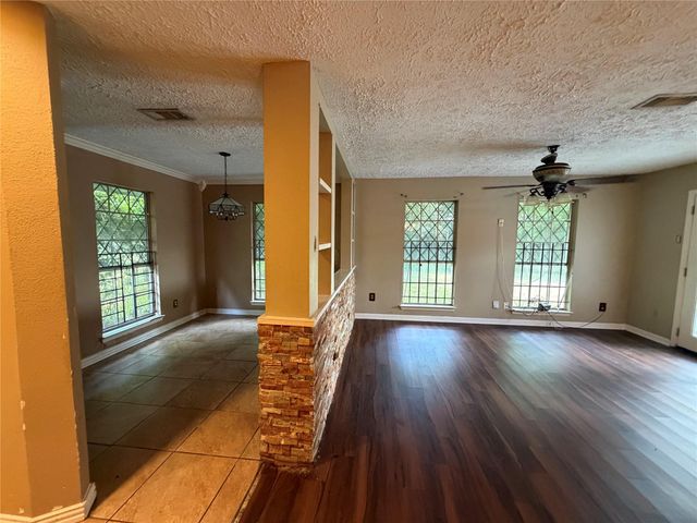 6119 Standing Oaks Street, Houston, TX 77050