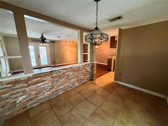 6119 Standing Oaks Street, Houston, TX 77050