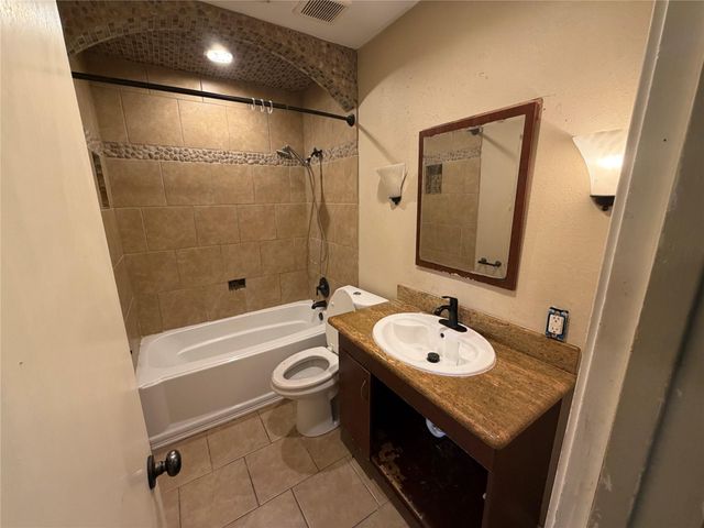6119 Standing Oaks Street, Houston, TX 77050