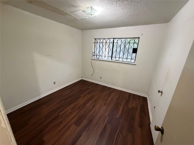 6119 Standing Oaks Street, Houston, TX 77050