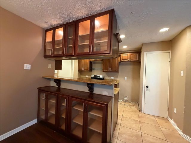 6119 Standing Oaks Street, Houston, TX 77050