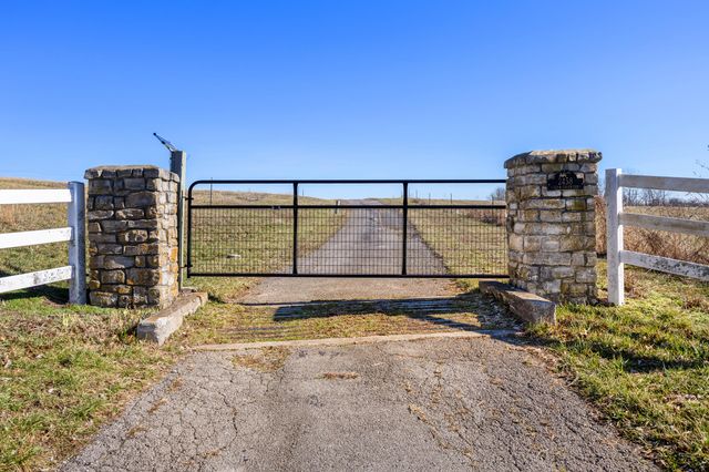 2458 High Bridge Road, Lancaster, KY 40444