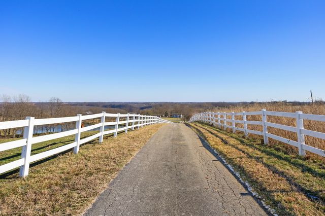 2458 High Bridge Road, Lancaster, KY 40444