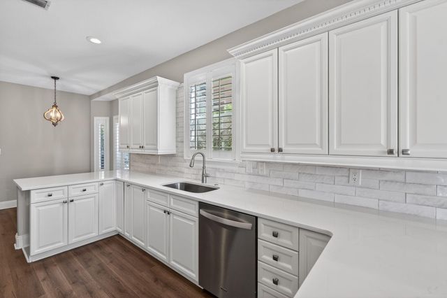 298 Ketch Court, Destin, FL 32541