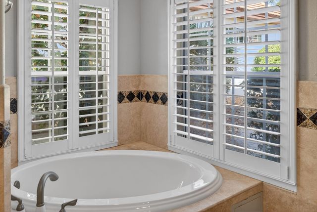 298 Ketch Court, Destin, FL 32541