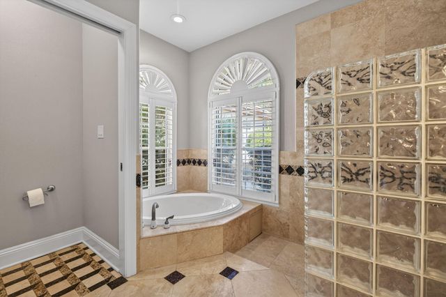 298 Ketch Court, Destin, FL 32541