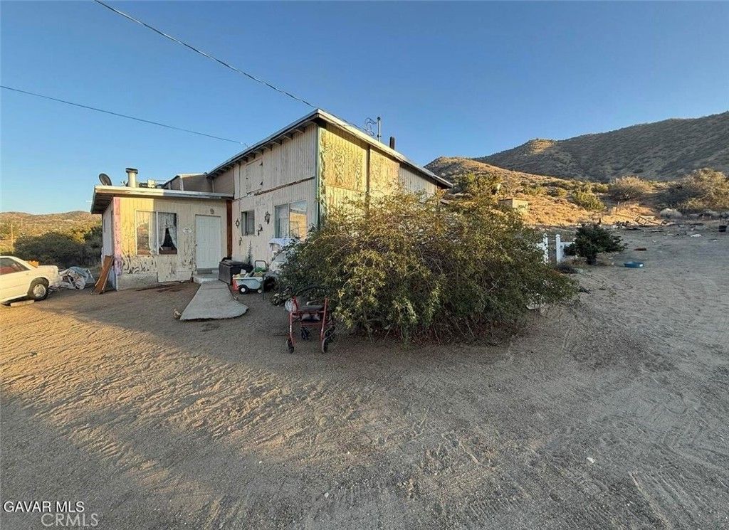 33452 Angeles Forest, Palmdale, CA 93550