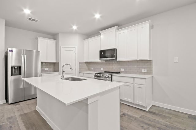 11791 Oakwood Ranch Drive, Willis, TX 77378