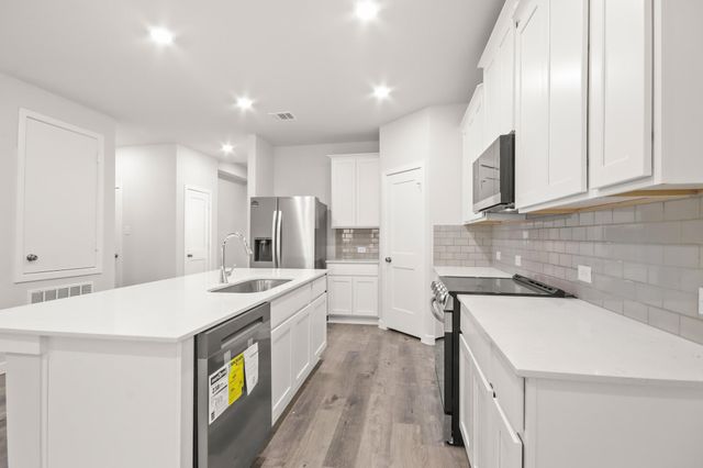 11791 Oakwood Ranch Drive, Willis, TX 77378