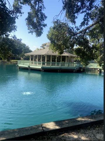 179 Old Bridge Lake Lake, Houston, TX 77069