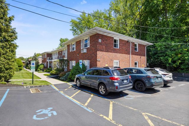 12 Normandy Village 8, Nanuet, NY 10954