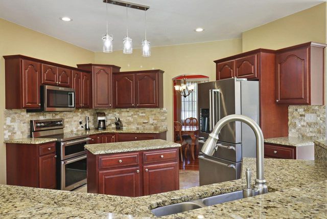 9485 96th STREET, Franklin, WI 53132