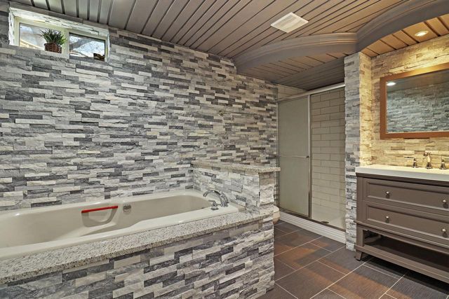 9485 96th STREET, Franklin, WI 53132