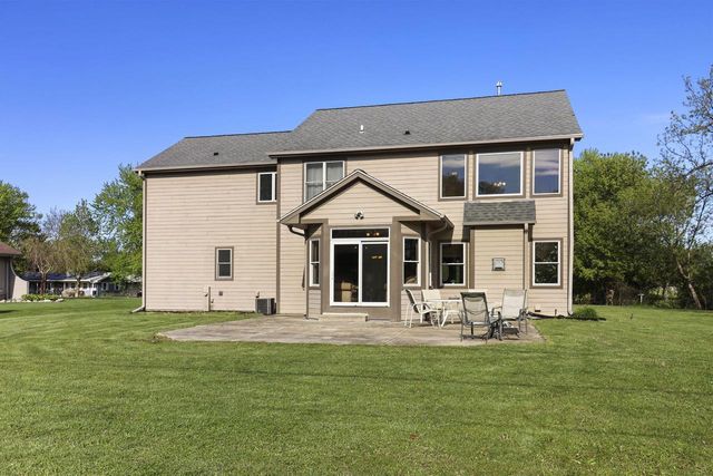 9485 96th STREET, Franklin, WI 53132