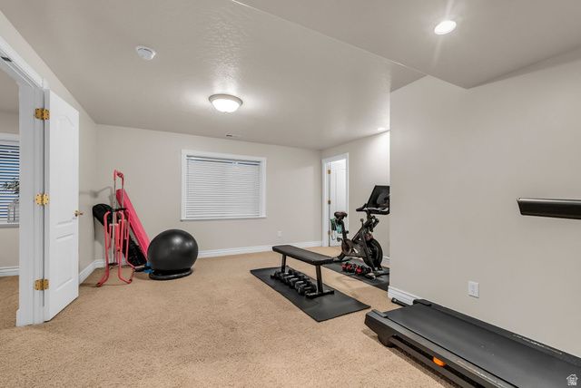 9983 S TEE BOX DR, South Jordan, UT 84009