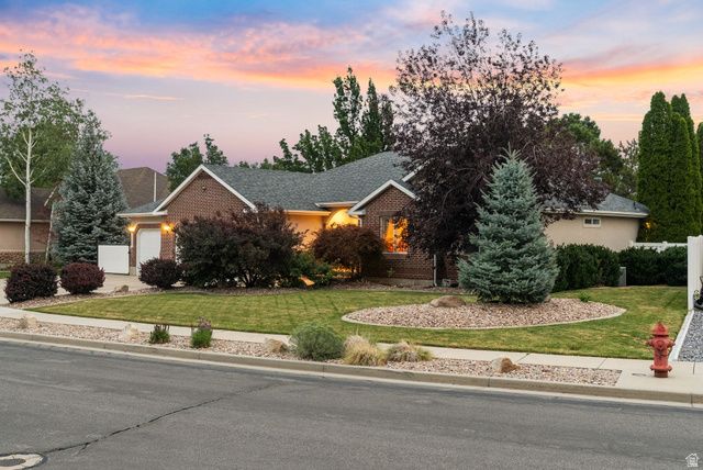 9983 S TEE BOX DR, South Jordan, UT 84009