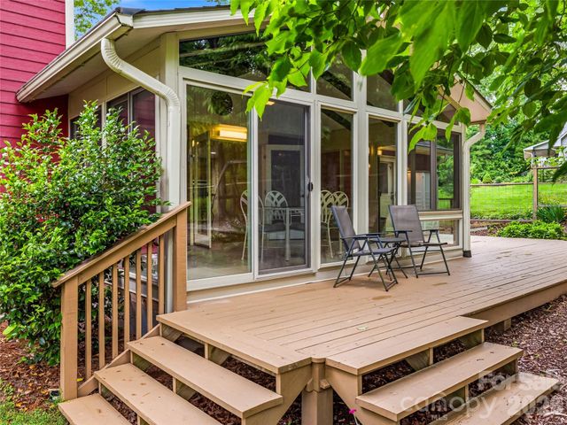 22 Timberleaf Drive, Fletcher, NC 28732
