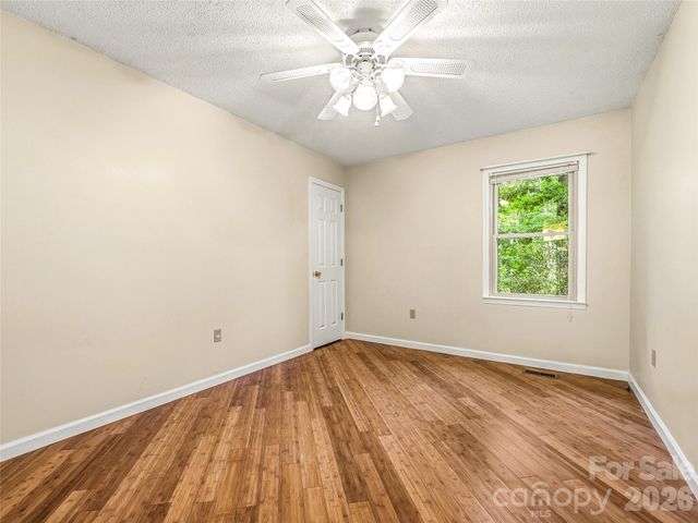 22 Timberleaf Drive, Fletcher, NC 28732