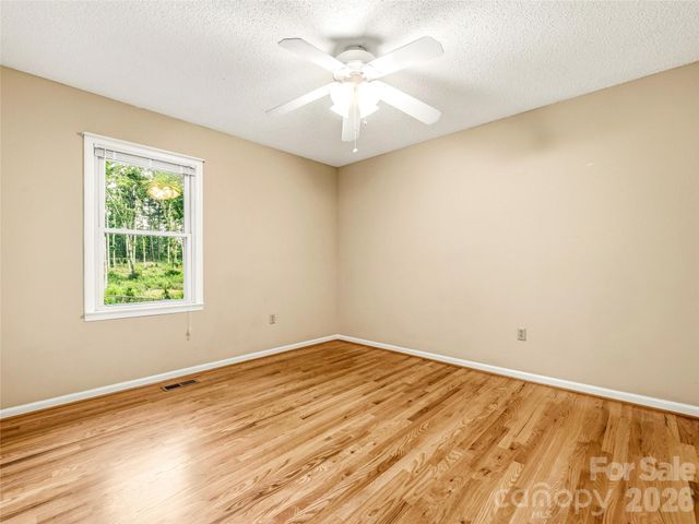 22 Timberleaf Drive, Fletcher, NC 28732