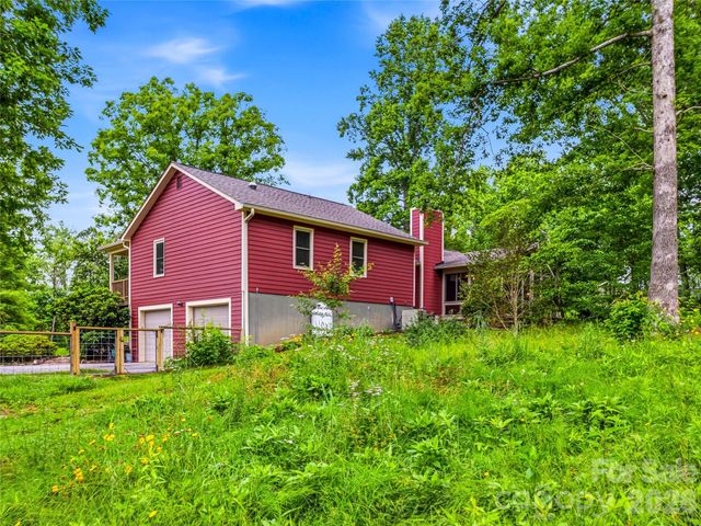 22 Timberleaf Drive, Fletcher, NC 28732