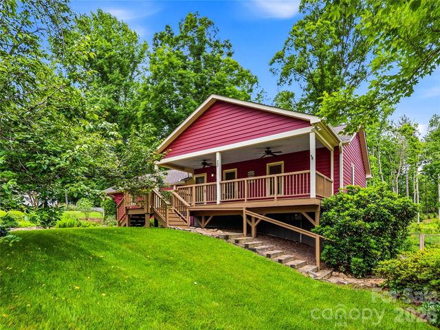 22 Timberleaf Drive, Fletcher, NC 28732