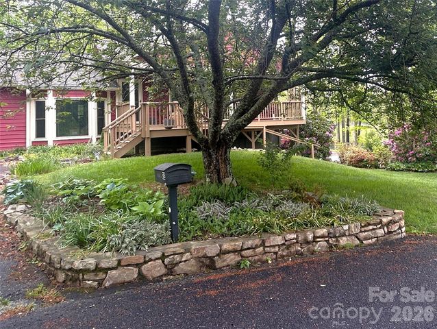 22 Timberleaf Drive, Fletcher, NC 28732