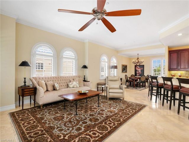625 6th AVE S B301, Naples, FL 34102