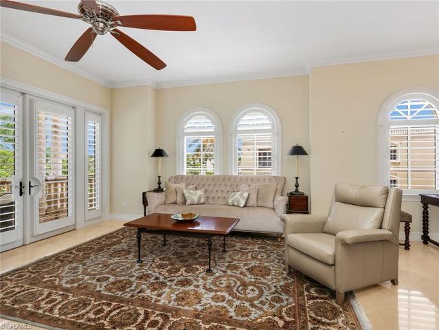 625 6th AVE S B301, Naples, FL 34102