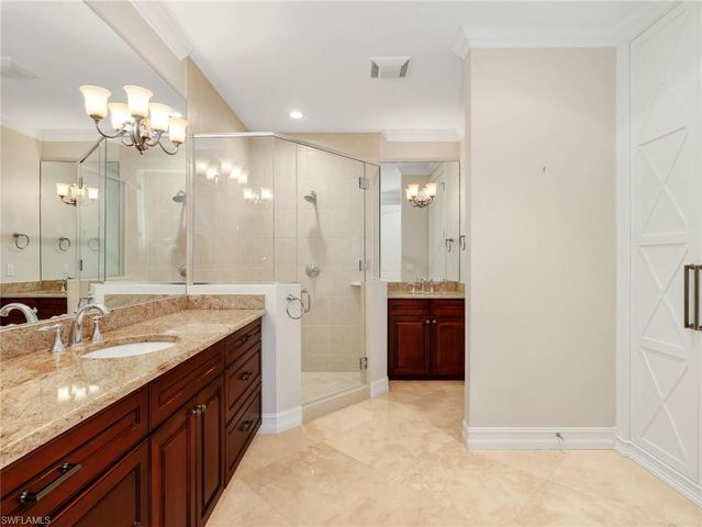 625 6th AVE S B301, Naples, FL 34102