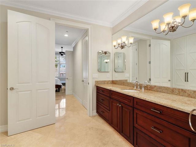 625 6th AVE S B301, Naples, FL 34102