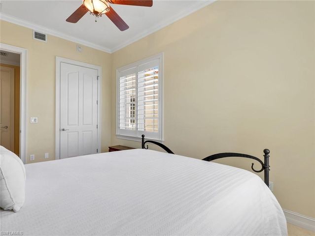 625 6th AVE S B301, Naples, FL 34102