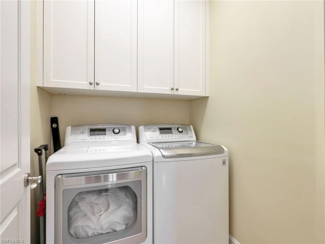 625 6th AVE S B301, Naples, FL 34102