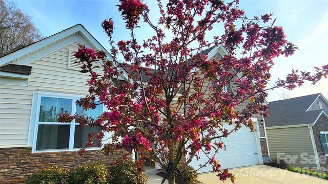 3938 Village Boulevard NW, Conover, NC 28613