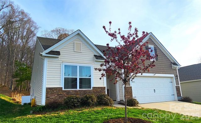 3938 Village Boulevard NW, Conover, NC 28613