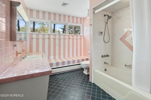 706 Hillside Avenue, Pine Beach, NJ 08741