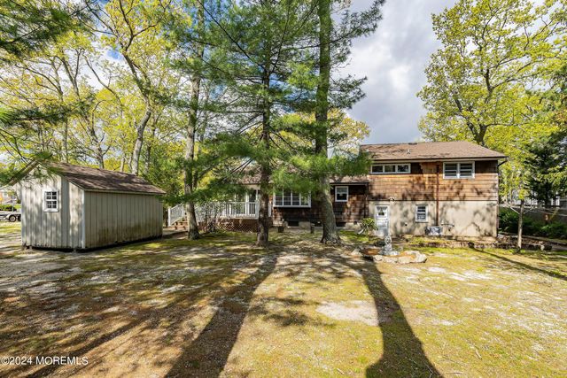 706 Hillside Avenue, Pine Beach, NJ 08741