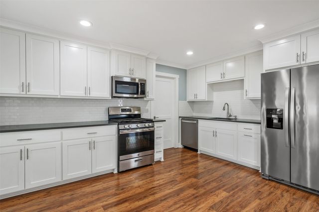 11821 W Lake Drive, Murchison, TX 75778