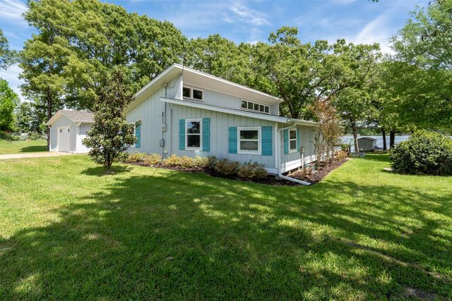 11821 W Lake Drive, Murchison, TX 75778