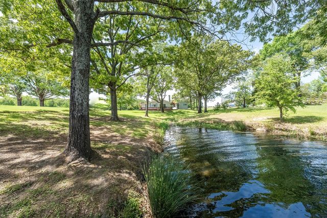 11821 W Lake Drive, Murchison, TX 75778