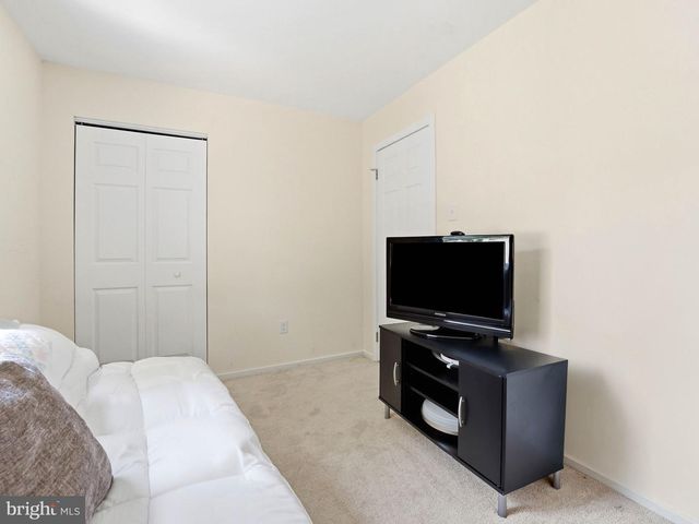 527 CHESTNUT AVE, Northfield, NJ 08225