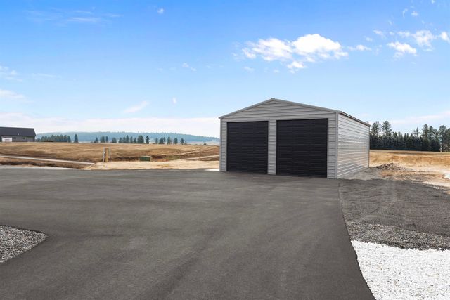 13790 N Bruce Rd, Mead, WA 99021