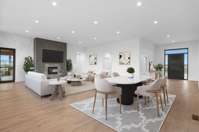 13790 N Bruce Rd, Mead, WA 99021