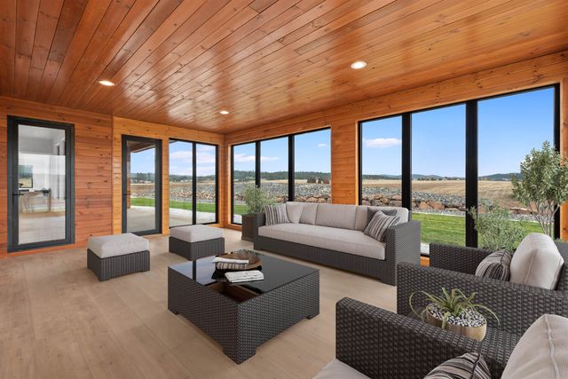 13790 N Bruce Rd, Mead, WA 99021