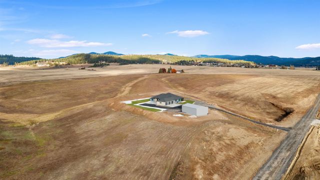 13790 N Bruce Rd, Mead, WA 99021