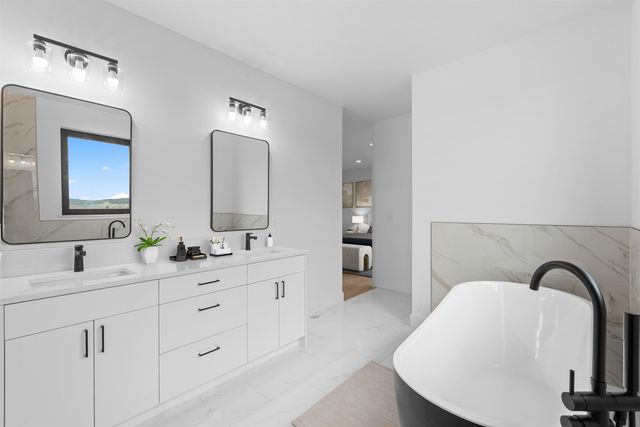 13790 N Bruce Rd, Mead, WA 99021