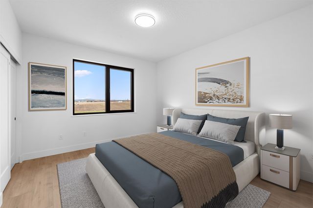 13790 N Bruce Rd, Mead, WA 99021