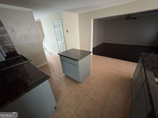 5220 Round Table Drive, Ellenwood, GA 30294